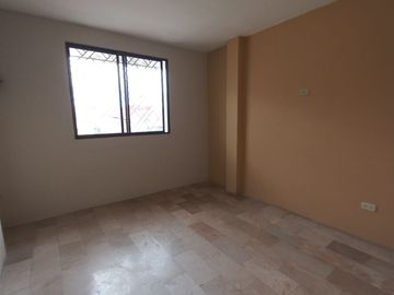 VENTA DE LINDA Y ACOGEDORA  CASA DE 2 PISOS EN URBANIZACION SAN FELIPE NORTE DE GUAYAQUIL