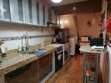 se vende duplex (1er y 2do piso ) en el RIMAC
