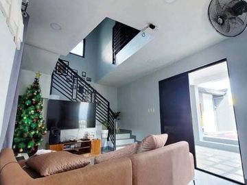 SEMI-FURNISHED MODERN HOME NEAR S&R AND NLEX 3BR 3T&B WITH SWIMMING POOL CORNER LOT