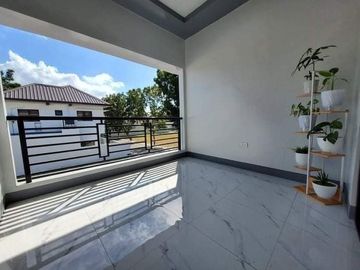 SEMI-FURNISHED MODERN HOME NEAR S&R AND NLEX 3BR 3T&B WITH SWIMMING POOL CORNER LOT