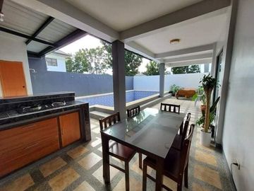SEMI-FURNISHED MODERN HOME NEAR S&R AND NLEX 3BR 3T&B WITH SWIMMING POOL CORNER LOT