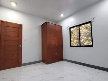 SEMI-FURNISHED MODERN HOME NEAR S&R AND NLEX 3BR 3T&B WITH SWIMMING POOL CORNER LOT