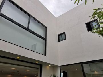 # Casa Amueblada en Residencial Dolores, 3 Pisos, 5 Recámaras. Pachuca, Hidalgo