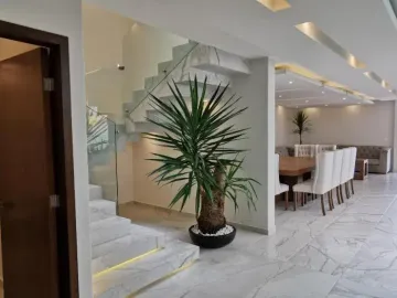 # Casa Amueblada en Residencial Dolores, 3 Pisos, 5 Recámaras. Pachuca, Hidalgo