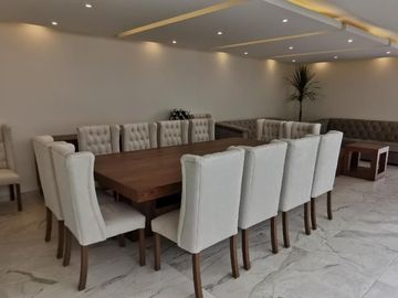 # Casa Amueblada en Residencial Dolores, 3 Pisos, 5 Recámaras. Pachuca, Hidalgo