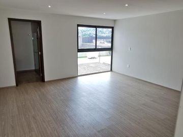 # Casa Amueblada en Residencial Dolores, 3 Pisos, 5 Recámaras. Pachuca, Hidalgo