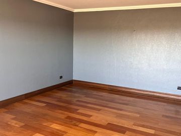 Vendemos en Temuco  amplio y luminoso departamento en Edificio El Conquistador.
