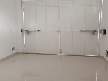 Casa de venta en urbanización en manta zona sur