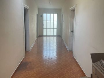 CASA A PIE DE CALLE COL. LA PAZ EXCELENTE PARA INVERSIONISTAS