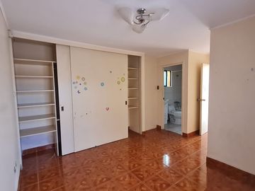 CASA EN VENTA A PASOS DE LA PLAYA LA HERRADURA, COQUIMBO