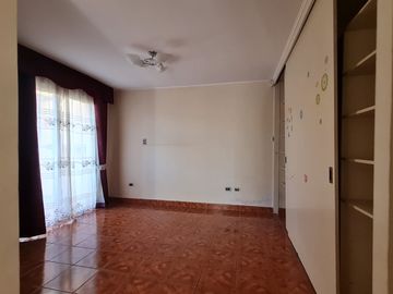 CASA EN VENTA A PASOS DE LA PLAYA LA HERRADURA, COQUIMBO