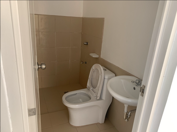 5BR House and Lot for Sale at Carson, Daan Hari, Cavite