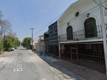 ¡¡HERMOSA CASA EN UNA DE LAS MEJORES ZONAS DE SAN NICOLAS DE LOS GARZA N. L.!!