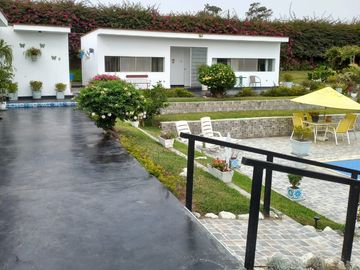 Venta Casa de Campo: Comodidad, Naturaleza y Espacios Acogedores en Pachacamac