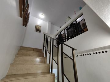 Casa remodelada en venta - Alborada IX etapa cerca de CC La Rotonda y City Mall
