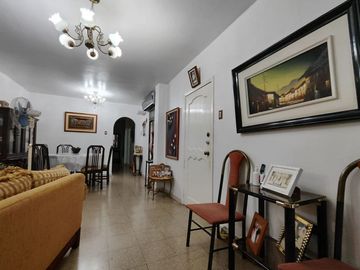 Casa remodelada en venta - Alborada IX etapa cerca de CC La Rotonda y City Mall