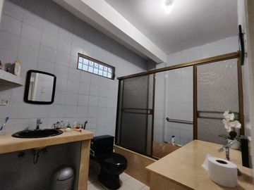 Casa remodelada en venta - Alborada IX etapa cerca de CC La Rotonda y City Mall
