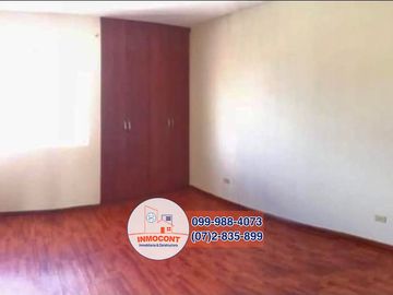 HERMOSA CASA EN VENTA, Sector Totoracocha C1333