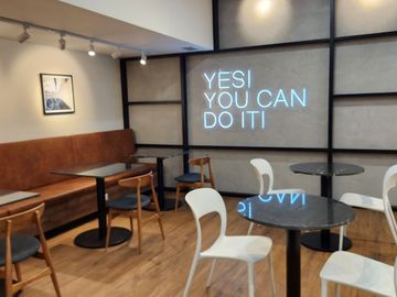 Oficina Implementada en La Torre Camino Real, San Isidro - 367 m²