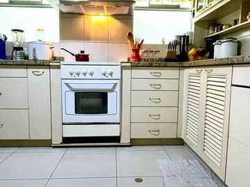 Exclusivo Departamento con 03 cocheras a dos cuadras del Pentagonito.