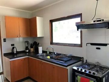 VENDE PARCELA CON CASA, CONDOMINIO BOSQUEMAR DE TUNQUEN, ALGARROBO, 4 DORMITORIOS, 5 BAÑOS, PISCINA, TERRAZA Y QUINCHO, FRENTE A SANTUARIO DE LA NATUR