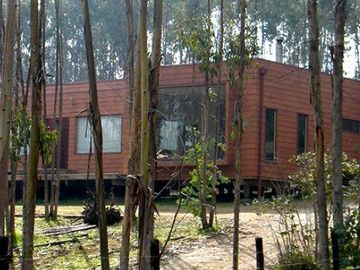 VENDE PARCELA CON CASA, CONDOMINIO BOSQUEMAR DE TUNQUEN, ALGARROBO, 4 DORMITORIOS, 5 BAÑOS, PISCINA, TERRAZA Y QUINCHO, FRENTE A SANTUARIO DE LA NATUR