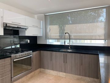 Vendo casa en Parque Habana