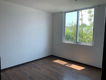 Vendo casa en Parque Habana