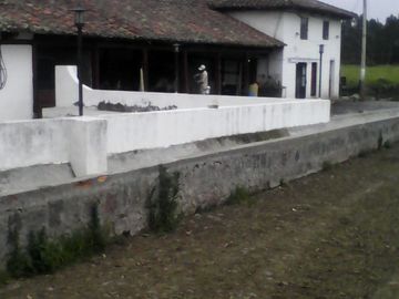 Hacienda Ganadera Plana en Cayambe apta para floricola