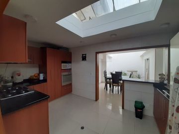 VENDO HERMOSO APARTAMENTO TIPO CASA UBICACION ESTRATEGICA