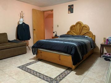 CONFORTBALE CASA EN ZONA RESIDENCIAL