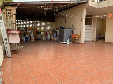 CONFORTBALE CASA EN ZONA RESIDENCIAL