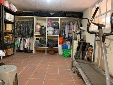 CONFORTBALE CASA EN ZONA RESIDENCIAL