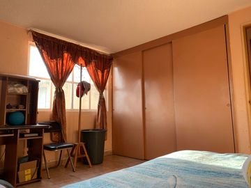 CONFORTBALE CASA EN ZONA RESIDENCIAL