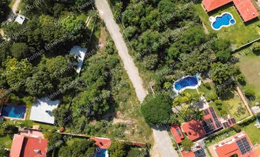 TERRENO DENTRO DE FRACC TICUMAN AMPLIAS CALLES CLIMA Y SEGURIDAD