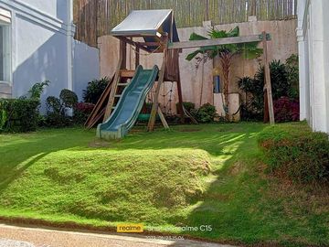 Villa Type Condo with parking for sale in Tagaytay Cavite, Tagaytay Hampton Villas