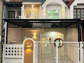 ขายทาวน์เฮ้าส์ 2 ชั้นรีโนเวทใหม่ หมู่บ้านบัวทอง 2 นนทบุรี  ใกล้รถไฟฟ้าสถานีคลองไผ่ เซ็นทรัลเวสต์เกต  รหัสทรัพย์ : T8065