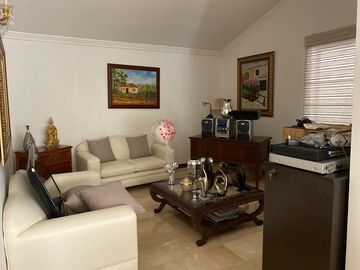 venta casa de un piso al frente del lago de la babilla - ciudad jardín.