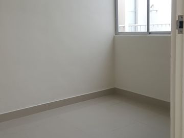 VENTA DE CASA EN CONDOMINIO LOS SAUCES Espaldas de la Universidad SIPÁN