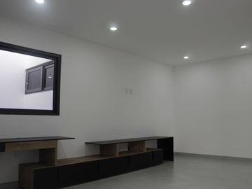 Casa en Venta en BOSQUES DEL REFUGIO,  Cada recamara con baño