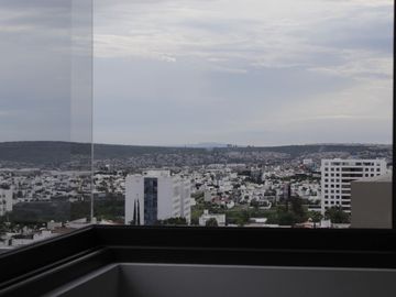 Casa en Venta en BOSQUES DEL REFUGIO,  Cada recamara con baño