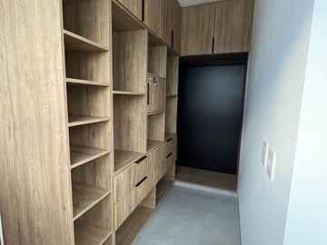 Casa en Venta en BOSQUES DEL REFUGIO,  Cada recamara con baño
