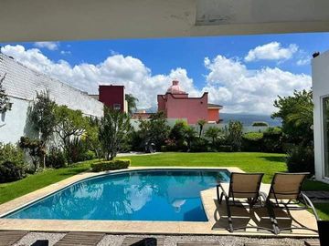 VENTA Residencia en fraccionamiento Real tetela Cuernavaca, Morelos.