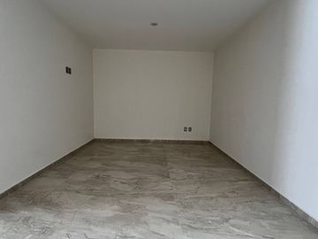 Casa en Preventa en Lomas de Chapultepec con amplio jardín.