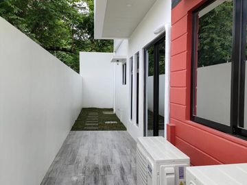 FOR SALE NEW ELEGANT MODERN HOUSE IN ANGELES CITY PAMPANGA NEAR CLARK