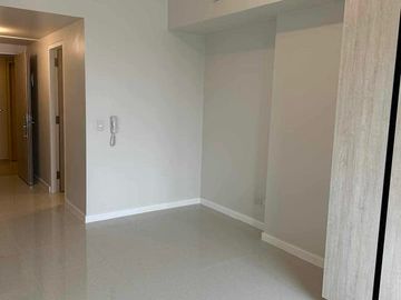 2 Bedroom plus Maid's Room Condo for Sale in Mandani Bay Cebu