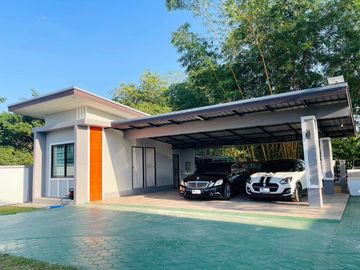 Detached 2-Storey 5 Bedroom House in San Sai for Sale