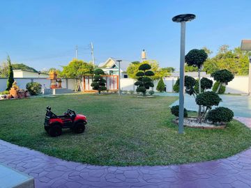 Detached 2-Storey 5 Bedroom House in San Sai for Sale