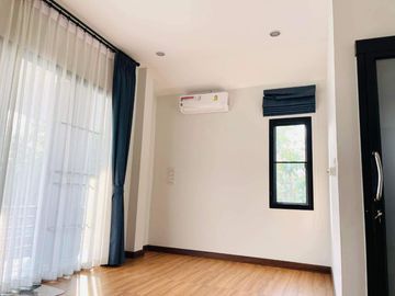 Detached 2-Storey 5 Bedroom House in San Sai for Sale
