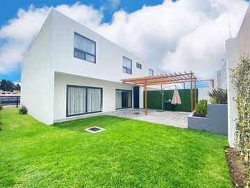 CASA EN VENTA METEPEC CERCA DEL PARQUE BICENTENARIO